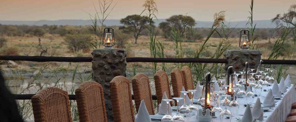 Romantic setting at Tau game lodge