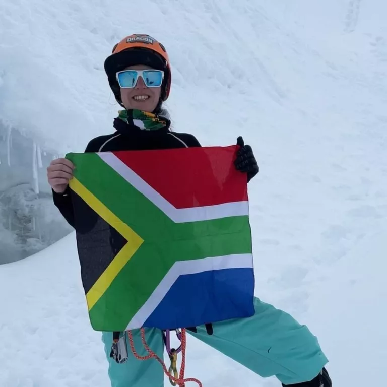 Dr Gabriella Nel becomes youngest South African and medical doctor to summit Everest Jarastyle travel